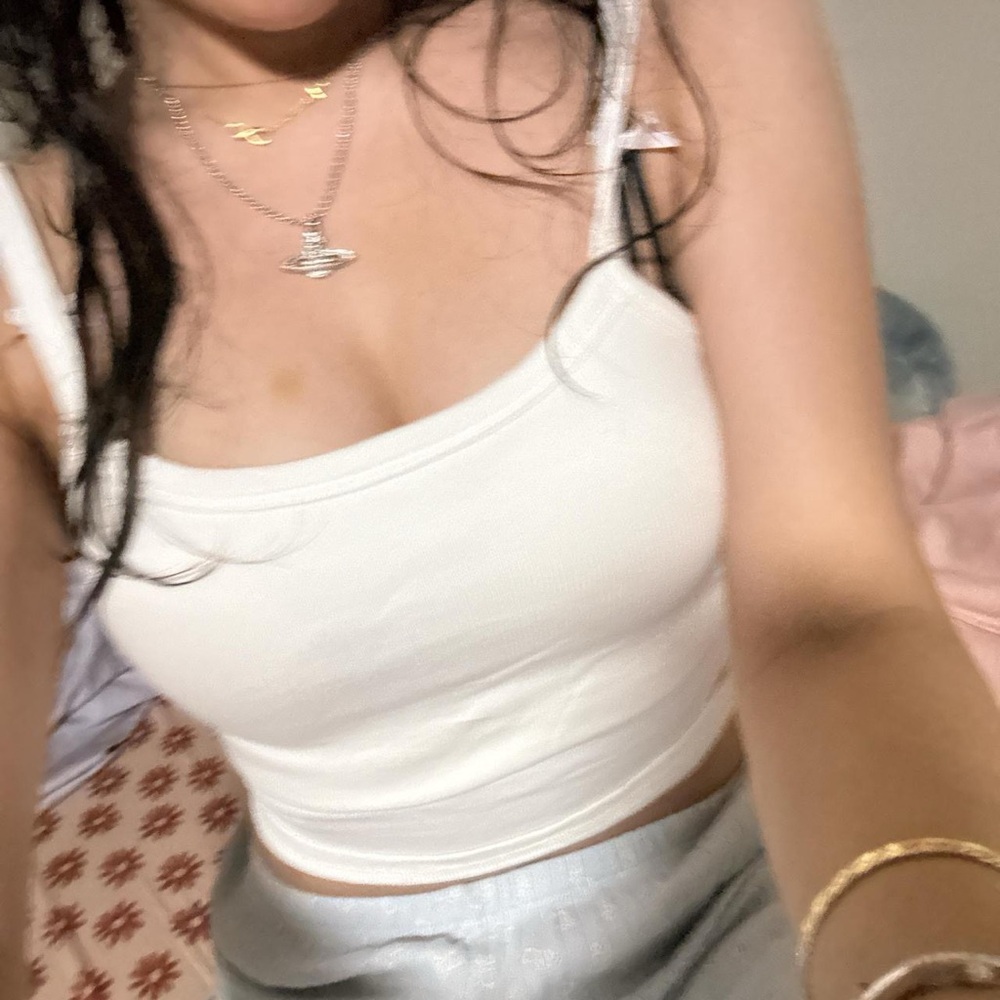 White Cropped Tank Top (with pads)